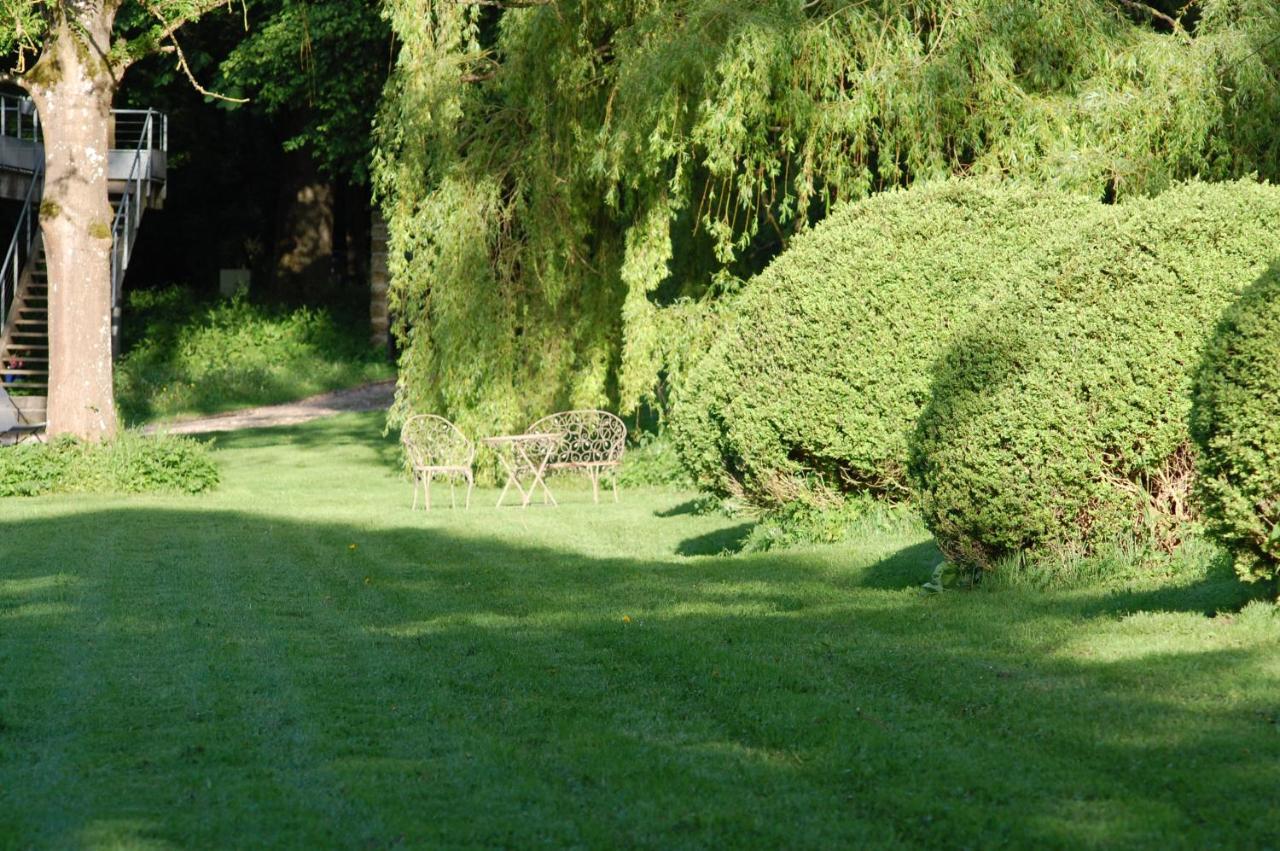 Gite Dans Un Domaine Historique Chevreuse Exteriér fotografie
